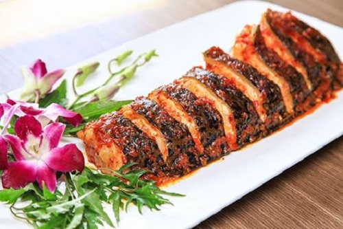 cá tầm nướng muối ớt